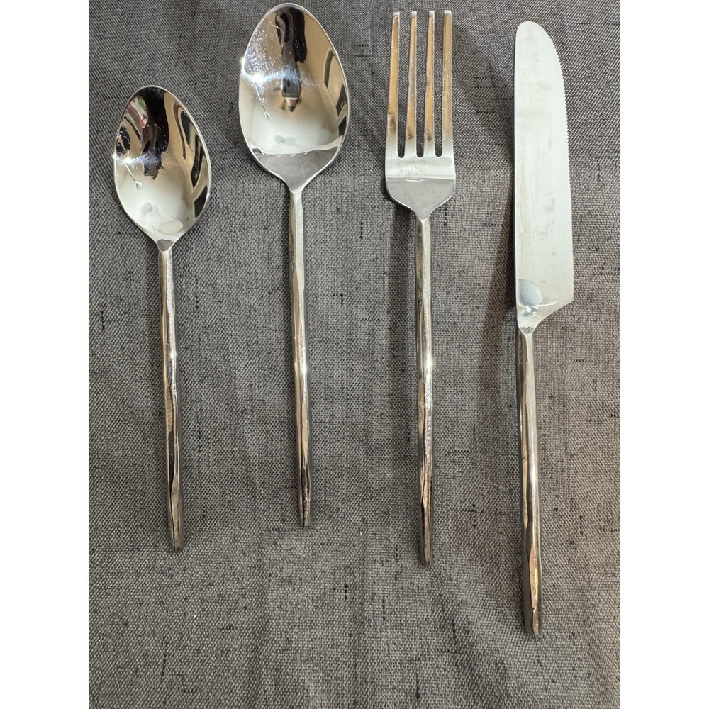 32 piece 8 Place Setting flatware set Hammered Forks Spoons Knives Stainless